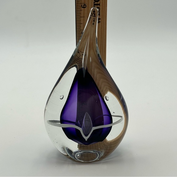 Signed Adam Jablonski Tear Drop Paperweight Purple Art Glass - Picture 9 of 10